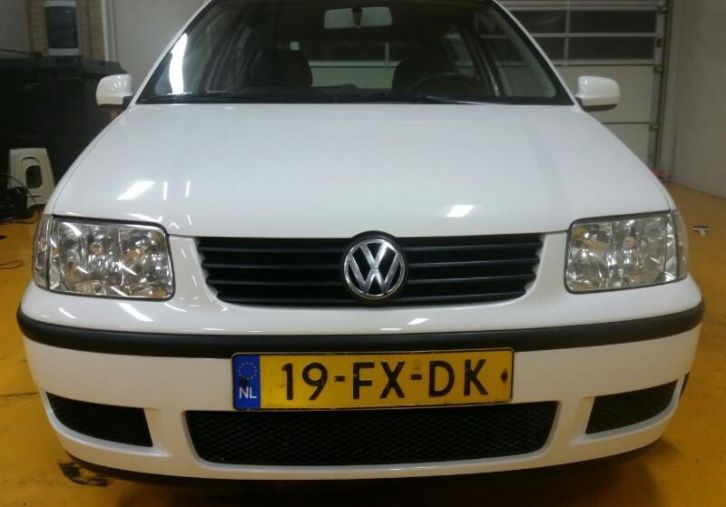 Volkswagen Polo 1.0 37KW 2000 Wit