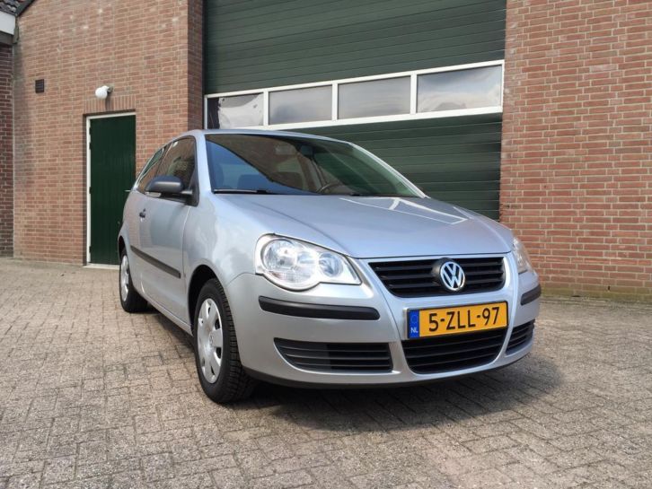 Volkswagen Polo 1.2 47KW 2006 Grijs Goal edition