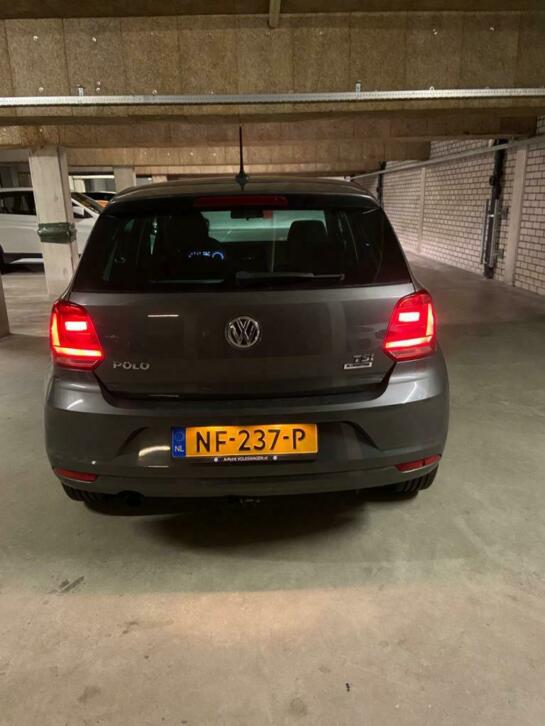 Volkswagen Polo 1.2 TSI 66KW 2017 donkergrijs PERFECTE STAAT