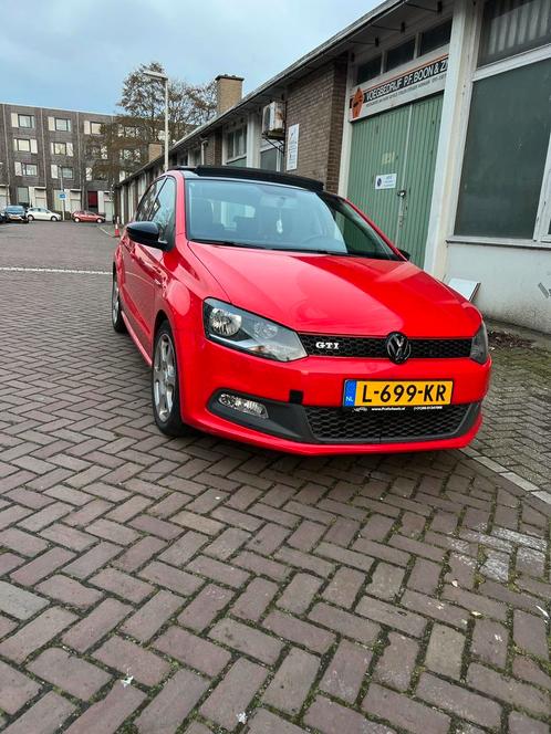 Volkswagen Polo 1.2 TSI 66KW DSG 2013 Rood