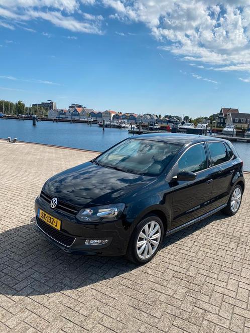 Volkswagen Polo 1.4 16V FSI 63KW 2011 Zwart BOMVOL