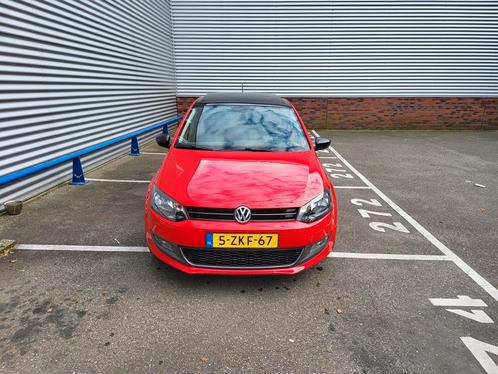 Volkswagen Polo 1.4 16V FSI 63KW 2012 Rood lage km Panorama