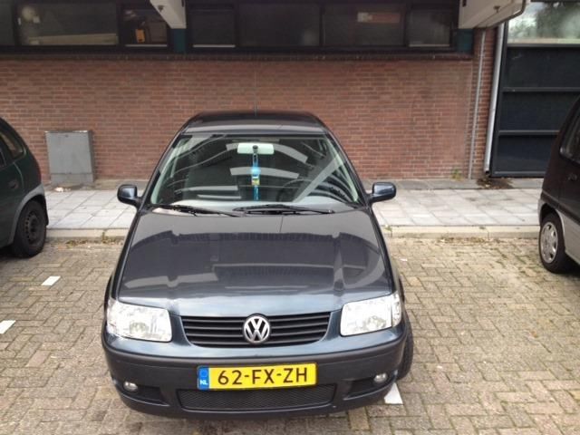 Volkswagen Polo 1.4 55KW AUT 2000 Blauw