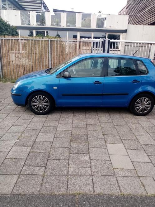 Volkswagen POLO 1.4 63KW FSI 2004 Blauw