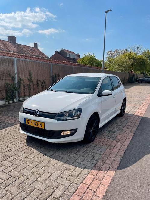 VOLKSWAGEN POLO 1.4 TDI 2015 (FACELIFT)