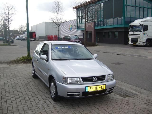 Volkswagen Polo 1.6 55KW 3 DEURS MET NIEUWE APK (bj 1999)