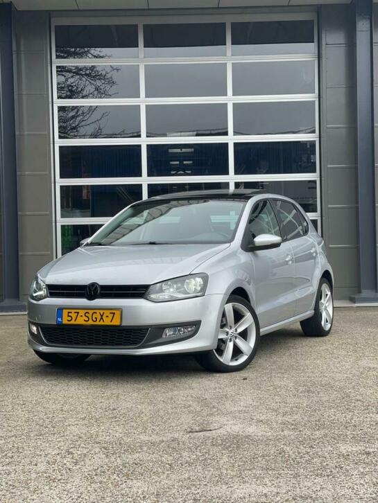 Volkswagen Polo 1.6 TDI 66 KW  DSG Lage stand pano N.A.P