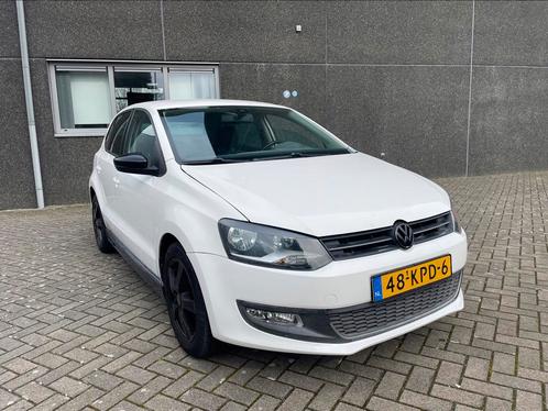 VOLKSWAGEN POLO 6R 1.4 AUTOMAAT 2010 WIT  AIRCO CRUISE APK