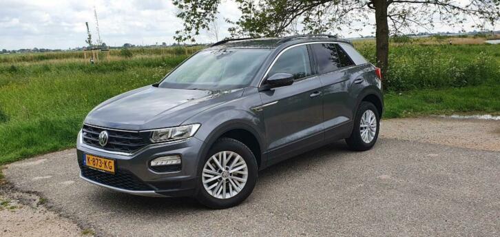 Volkswagen T-Roc 1.0 TSINAVICLIMAACCLANE-FONT ASSCRUISE