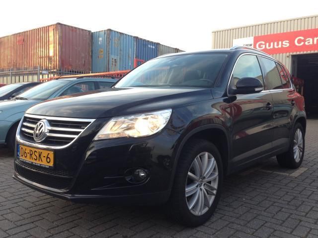 Volkswagen Tiguan 2.0 TDI SportampStyle Lux uitgevoerd