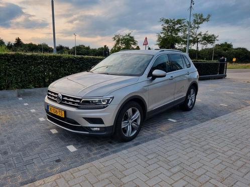 Volkswagen Tiguan highline 1.5 TSI ACT 150pk DSG 2019 Grijs