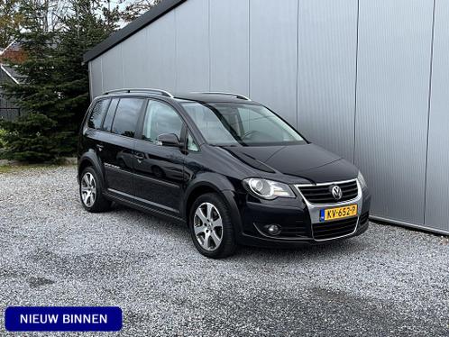 Volkswagen Touran 1.4 TSI Cross Automaat  Navi  Leer  Aut