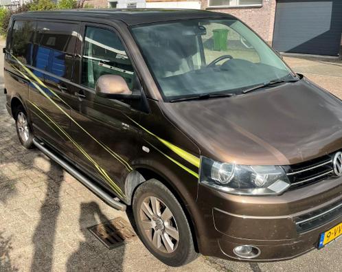 Volkswagen transporter grijs kenteken en drie zitplaatsen