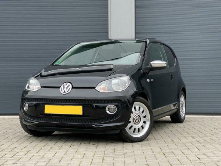 Volkswagen Up 1.0 MPI 60pk Black Up  Panoramadak  Navi