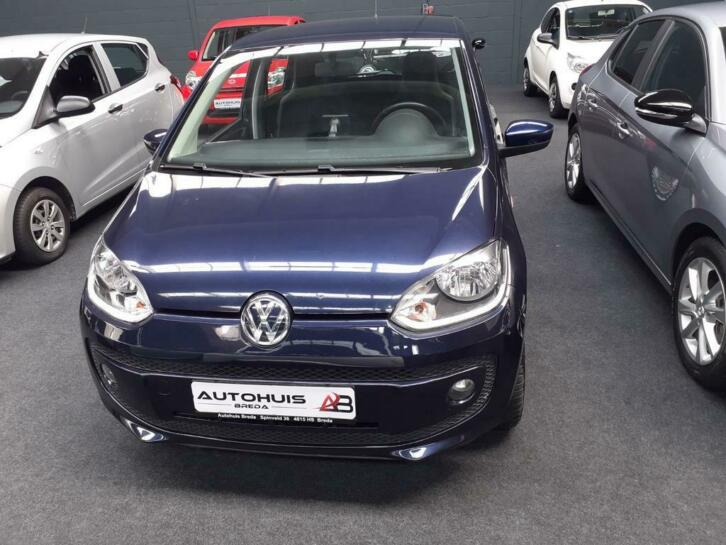 Volkswagen UP 2013 km stand 68,500 met onderboekhouden