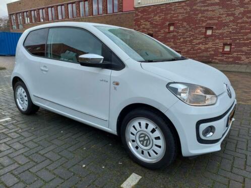 Volkswagen UP White Edition 1.0 55KW75PK 3-DRS 2012 Wit