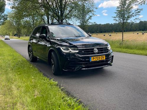 VolkswagenTiguan 2022 Zwart R line Black style PANOACCLINE