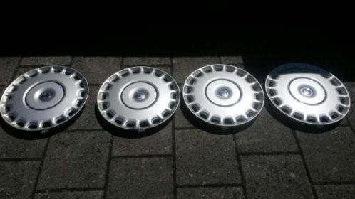 Volvo 16 inch wieldoppen wieldeksels