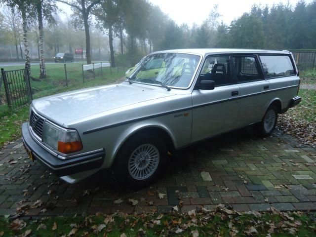 Volvo 240 2.0