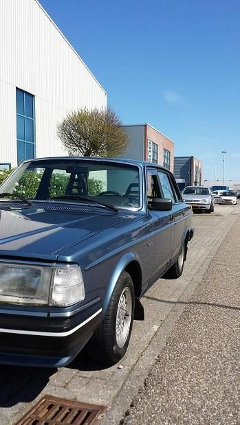 Volvo 240 2.3 GL 1982 Blauw apk febr 2017 . 3250.00 euro