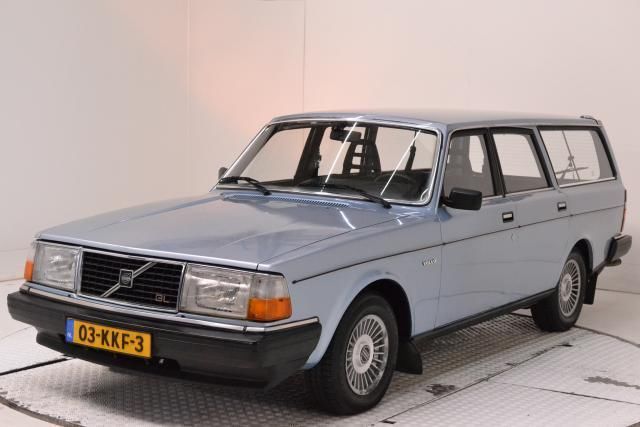Volvo 245 2.1 GL AUTOMAAT 7 PEROONS 