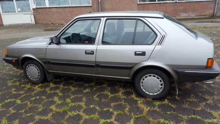 Volvo 340 1.4 GL AUT K9 1990 Grijs