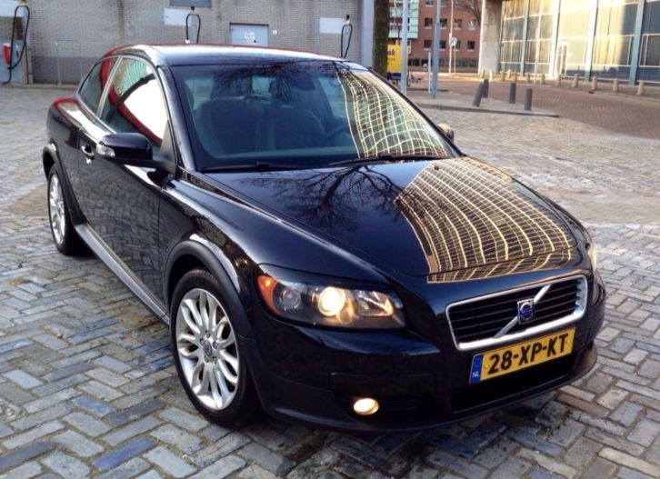 Volvo C30 2.0 D 2007 Zwart Momentum