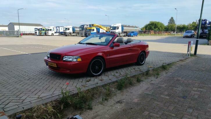 Volvo C70 2003 Rood