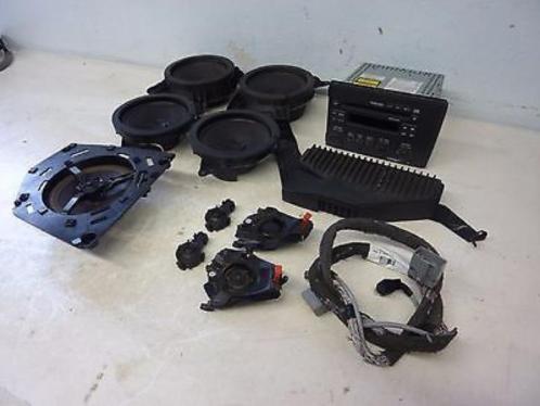 Volvo radio hu803 set compleet met versterker en speakers