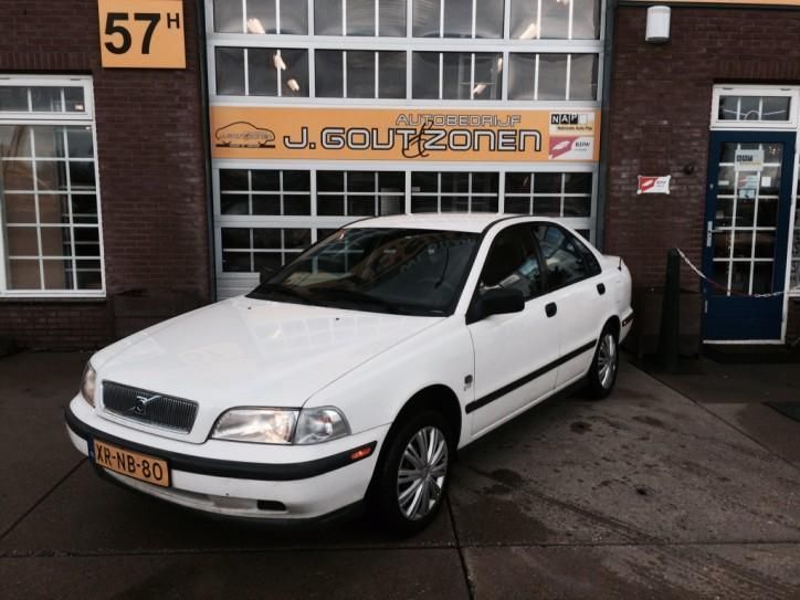 Volvo S40 1.6 Wit 1999 Stuurbekrachtiging (bj 1999)