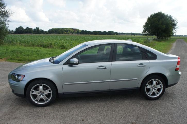 Volvo S40 1.8 2006 Grijs (Electric Silver) Edition-1