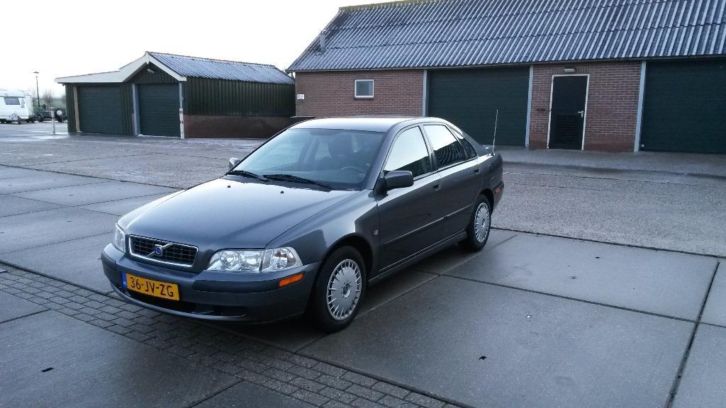 Volvo S40 1.8 AUT Europa 2002 Grijs 113000 Km