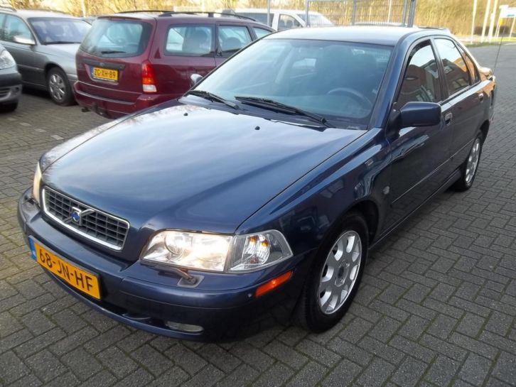 Volvo S40 1.8 AUTOMAAT ZEER LUXE UITVOERING 