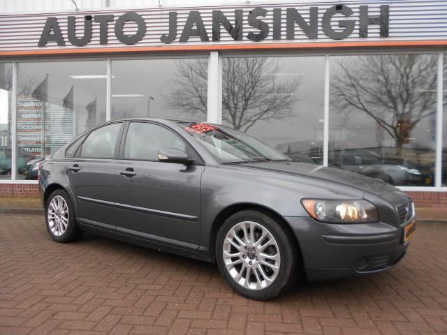 Volvo S40 2.4 Momentum.Keurige auto.