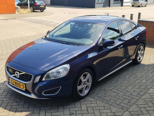 Volvo S60 2.0 D3 AUTOMAAT Vol Optie Vakantie Klaar ..