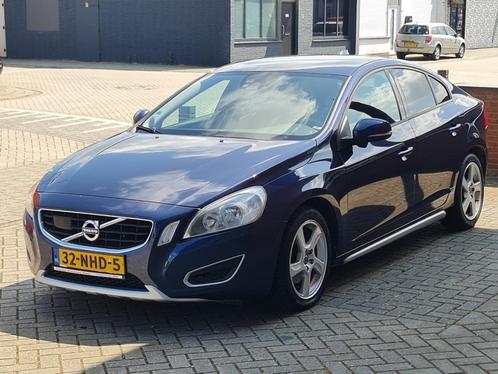 Volvo S60 2.0 D3 Geartronic Automaat  2010 Blauw