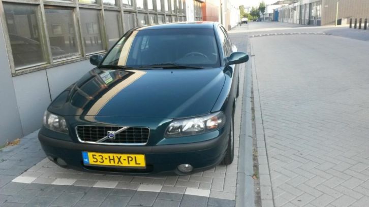 Volvo S60 2.4 140PK AUT 2002 Groen