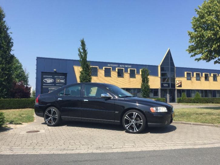 Volvo S60 2.4 170PK AUT SUMMUM  Navi 124, P.mnd