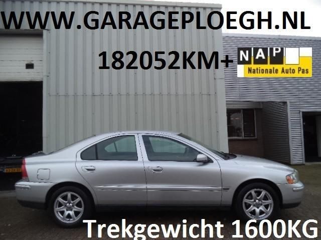 Volvo S60 2.4 Edition 140PK Clima Cruise Trekhaak zilver