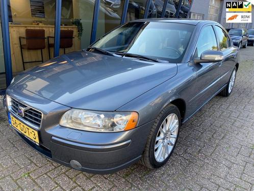 Volvo S60 2.4 Momentum LEER  NAVI  PDC  TREKHAAK