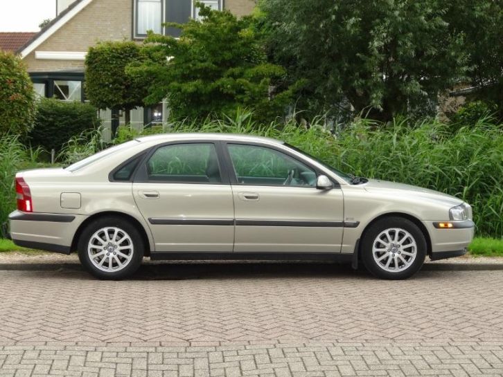 Volvo S80 2.4 140PK 2000 Beige