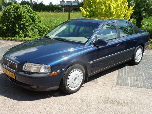 Volvo S80 2.4 turbo automaat,bj.99,blauw,half leder,climate,