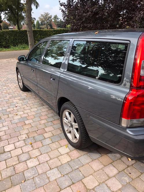 Volvo v 70 140 pk met extreem weinig kilometers 78000 KM