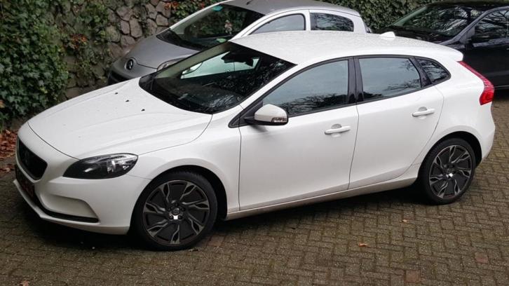 Volvo V40 1.6 D2 2013 Ice White BTW AUTO 14 .14.995