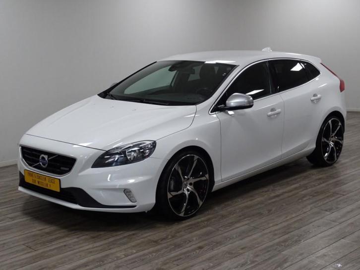 Volvo V40 1.6 D2 R-Design Full Options