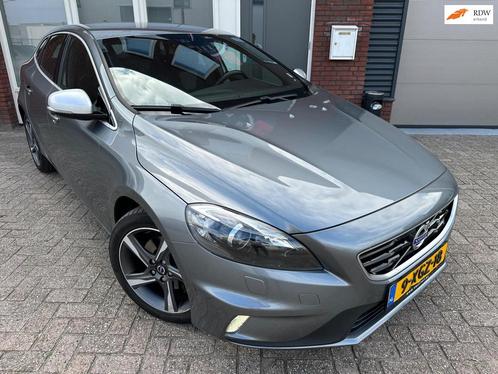 Volvo V40 1.6 T2 Ocean Race  Navi  Leder  PDC  Cruise 