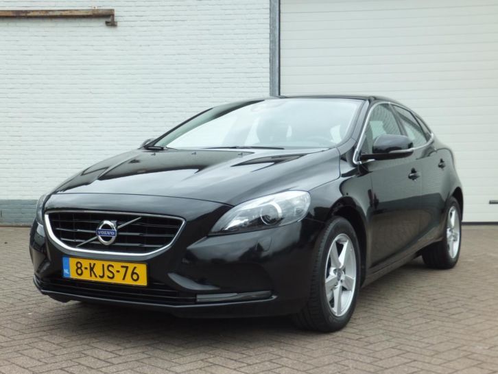 Volvo V40 1.6 T3 Momentum NAVI achteruitcamera