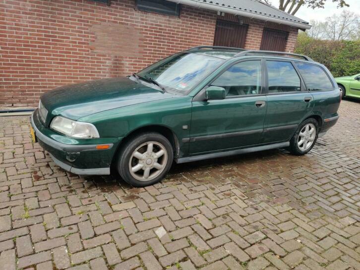 Volvo V40 1.8 1998 Groen