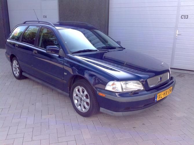 Volvo V40 1.8 1999 Blauw