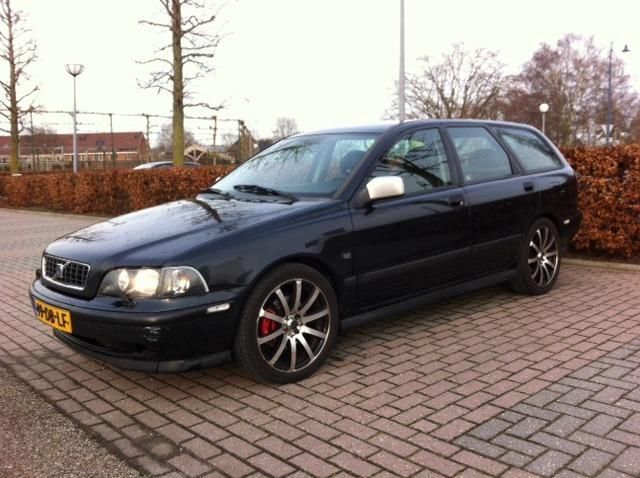 Volvo V40 1.8 AUT 1999 R-Design